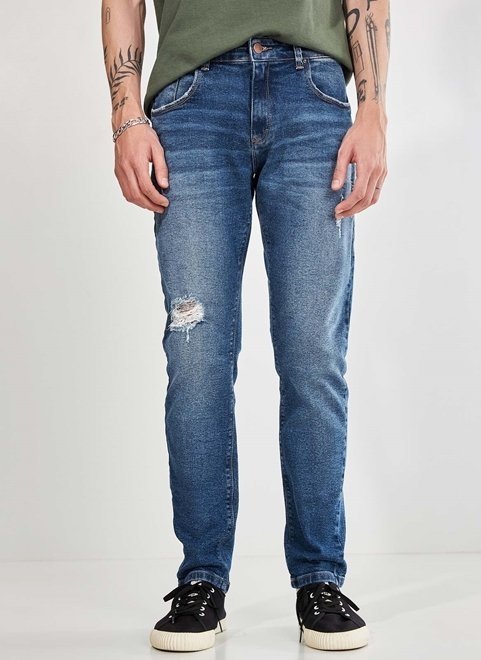 calça skinny jeans com rasgos