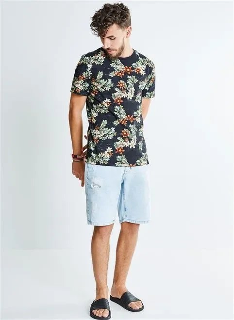 camiseta estampada floral camiseta estampada floral