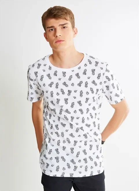 camiseta manga curta estampada camiseta manga curta estampada