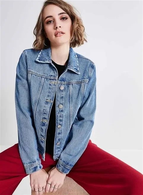 jaqueta básica em jeans jaqueta básica em jeans