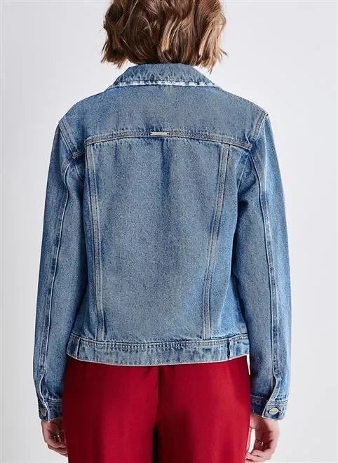 jaqueta básica em jeans jaqueta básica em jeans