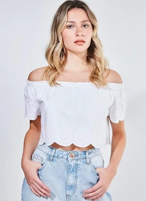 blusa cropped ciganinha com detalhe em picot blusa cropped ciganinha com detalhe em picot