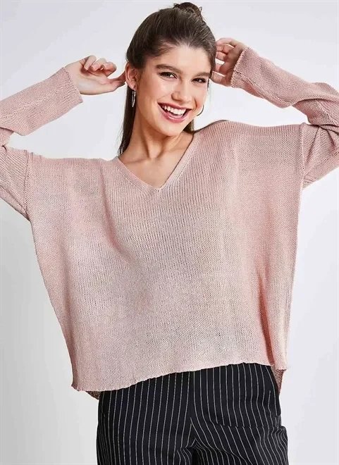 blusa em tricô leve gola v blusa em tricô leve gola v