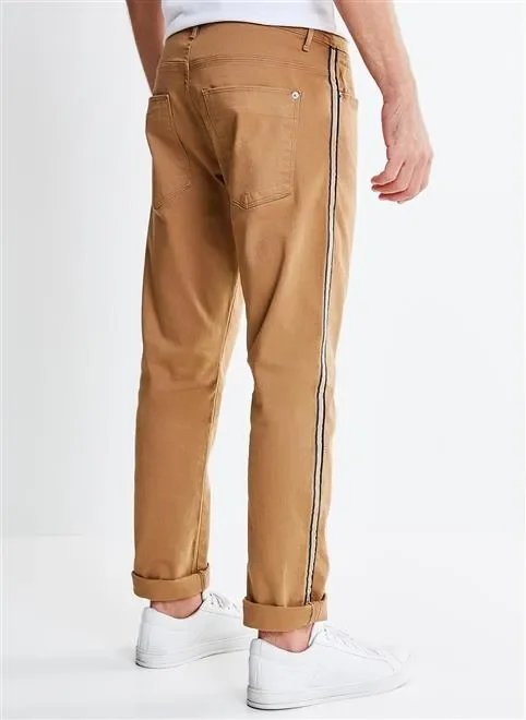 calça skinny em jeans com listra calça skinny em jeans com listra
