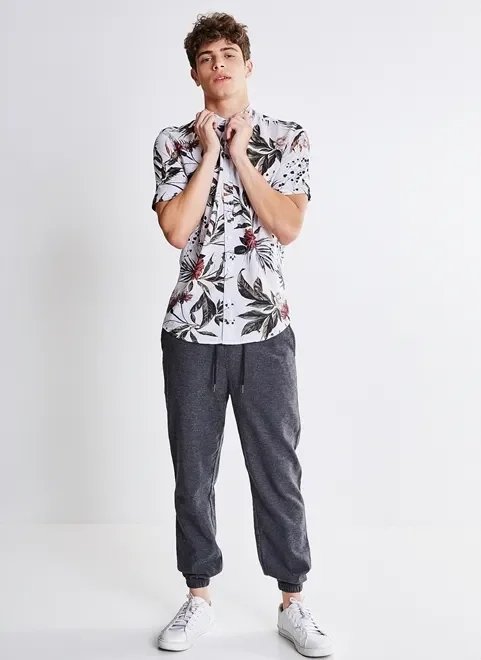 camisa manga curta floral branca camisa manga curta floral branca