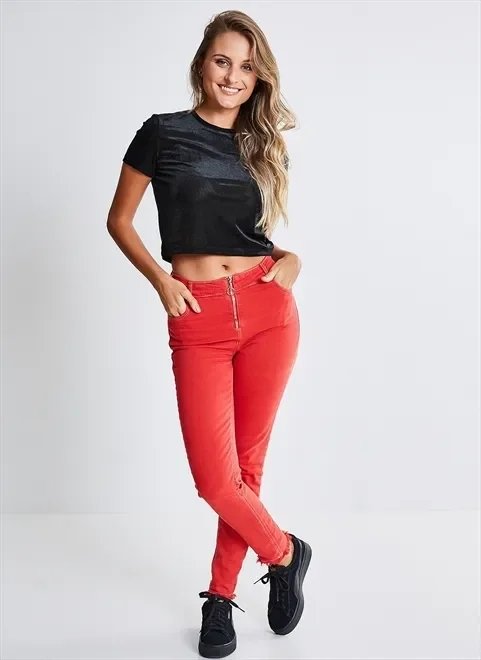 blusa cropped em veludo blusa cropped em veludo