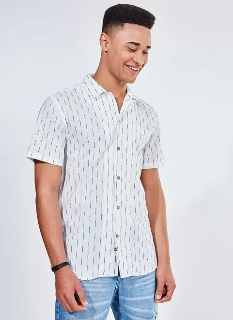 camisa manga curta em algodão camisa manga curta em algodão