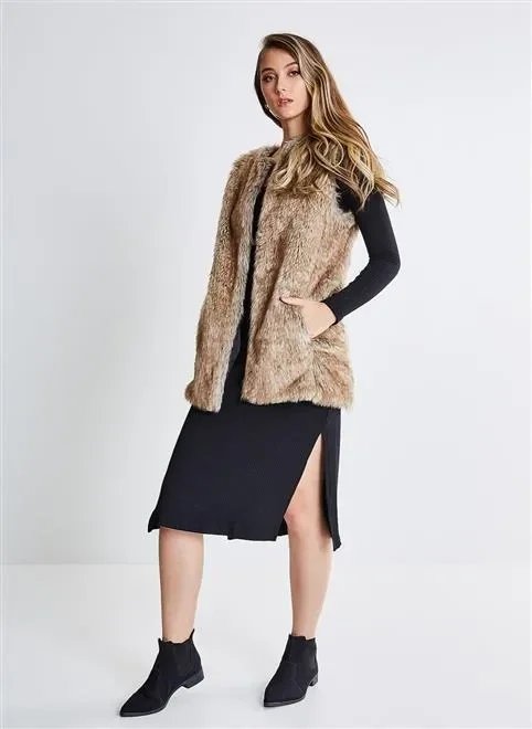 vestido midi canelado com fendas vestido midi canelado com fendas