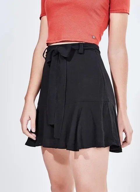 short saia preto com cinto short saia preto com cinto