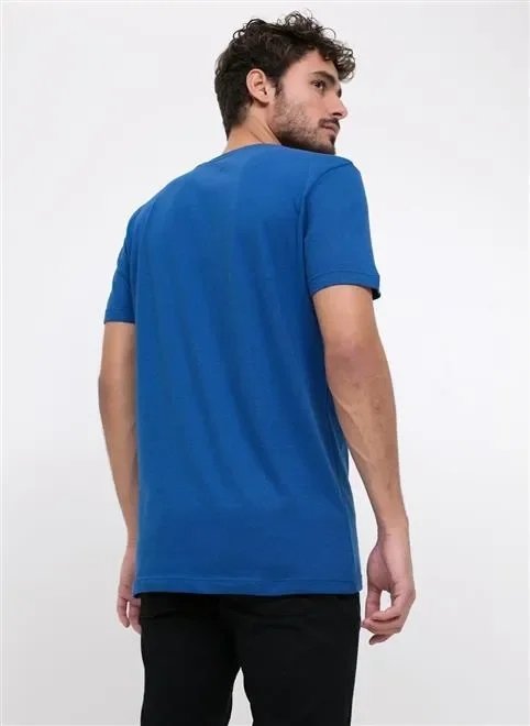 camiseta estampa lobo azul camiseta estampa lobo azul