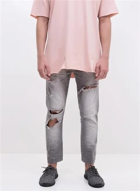 calça skinny destroyed em jeans calça skinny destroyed em jeans