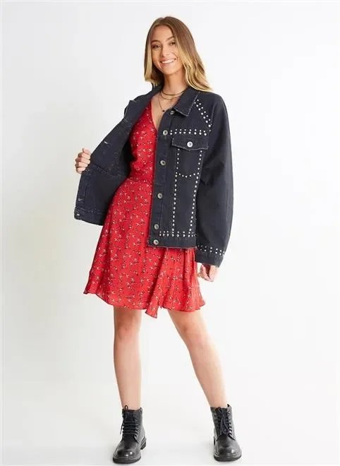 jaqueta jeans over com tachas jaqueta jeans over com tachas