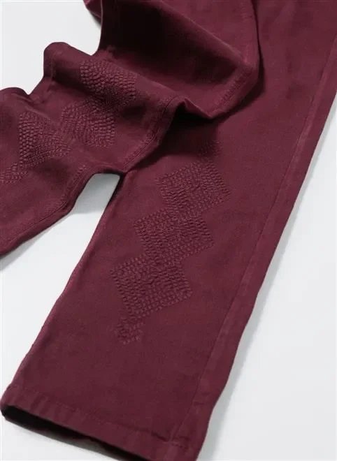calça vinho com bordado boho lateral calça vinho com bordado boho lateral