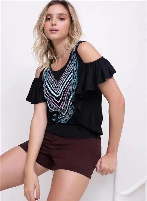 blusa ombro de fora puff + aplicação blusa ombro de fora puff + aplicação