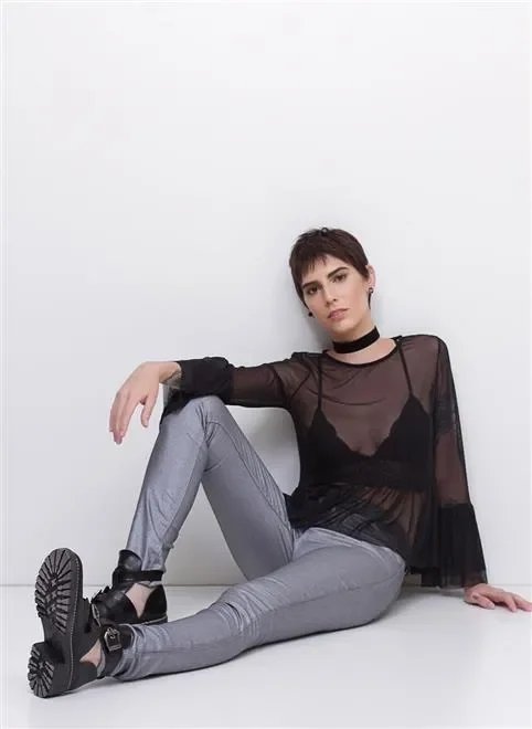 blusa manga longa em tule blusa manga longa em tule