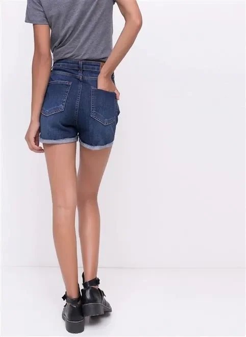 short barra dobrada em jeans short barra dobrada em jeans