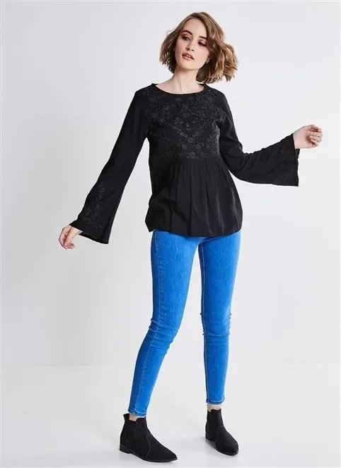 camisa bata com bordado camisa bata com bordado