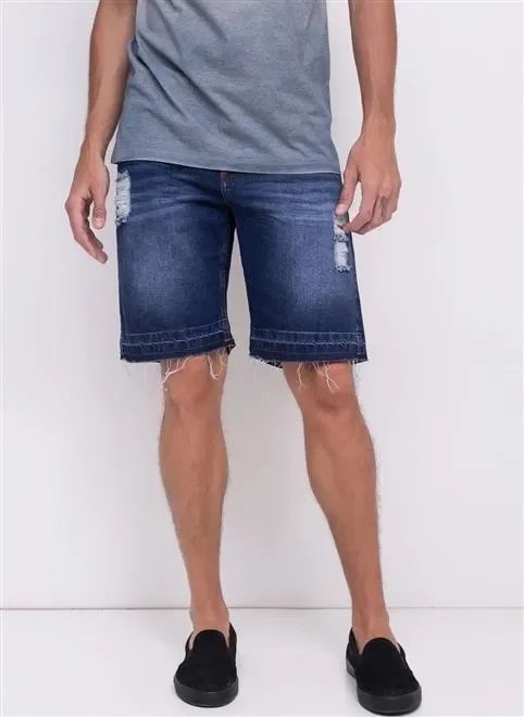 bermuda em jeans com barra desfiada bermuda em jeans com barra desfiada