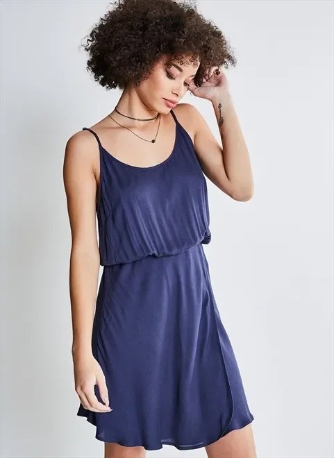 vestido com saia sobreposta vestido com saia sobreposta