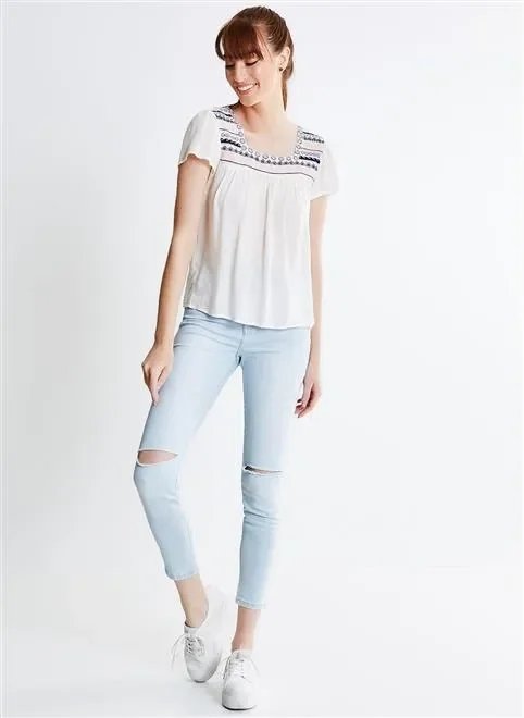 blusa bata com bordado blusa bata com bordado