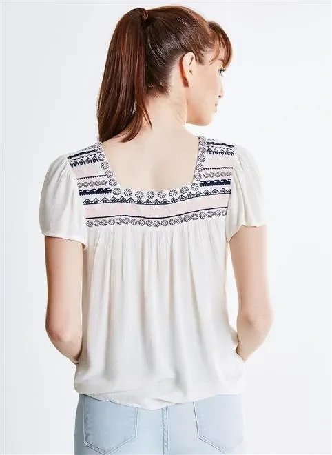 blusa bata com bordado blusa bata com bordado