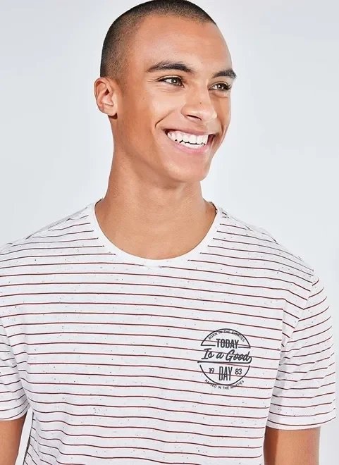 camiseta listrada em malha botonê camiseta listrada em malha botonê