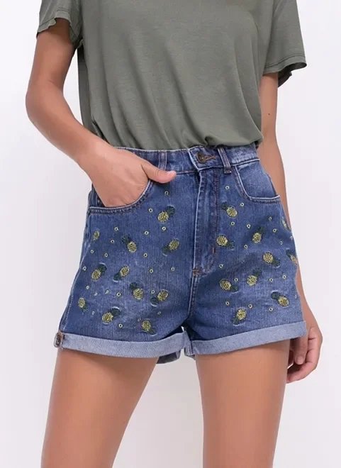 short jeans hot pants bordado abacaxi short jeans hot pants bordado abacaxi