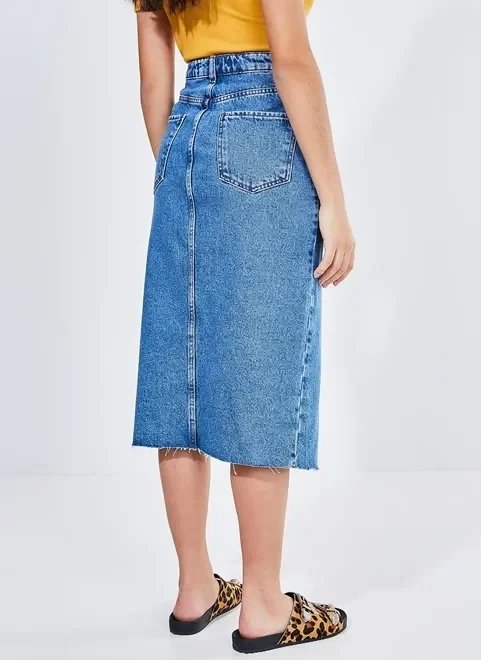 saia midi em jeans médio com fenda saia midi em jeans médio com fenda