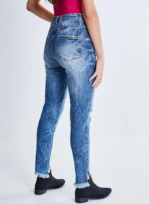 calça skinny jeans marmorizada com rasgos calça skinny jeans marmorizada com rasgos