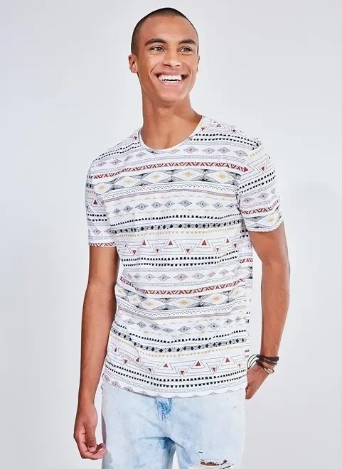camiseta manga curta estampa étnica camiseta manga curta estampa étnica