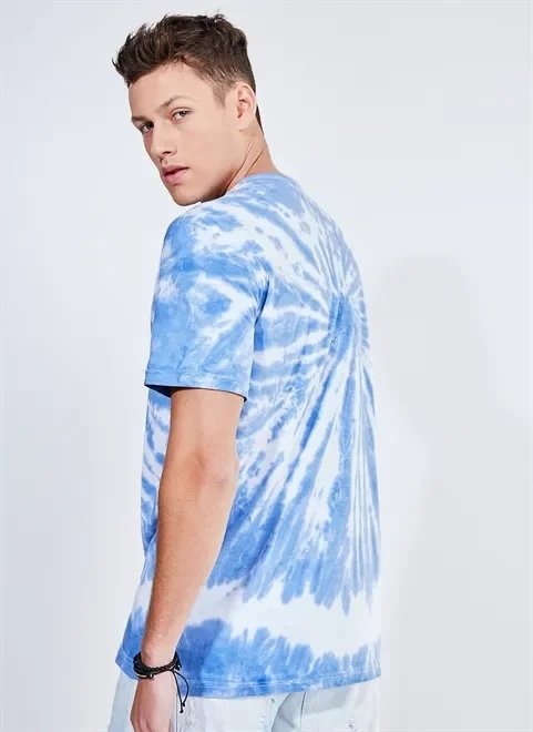 camiseta tie dye lettering california camiseta tie dye lettering california