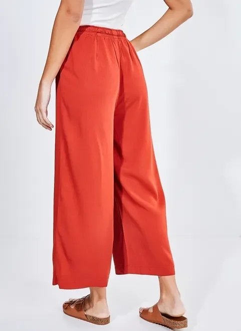 calça pantacourt em sarja calça pantacourt em sarja