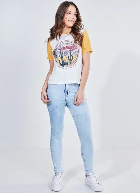 calça skinny em jeans delavê calça skinny em jeans delavê