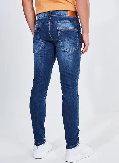 calça skinny em jeans escuro calça skinny em jeans escuro