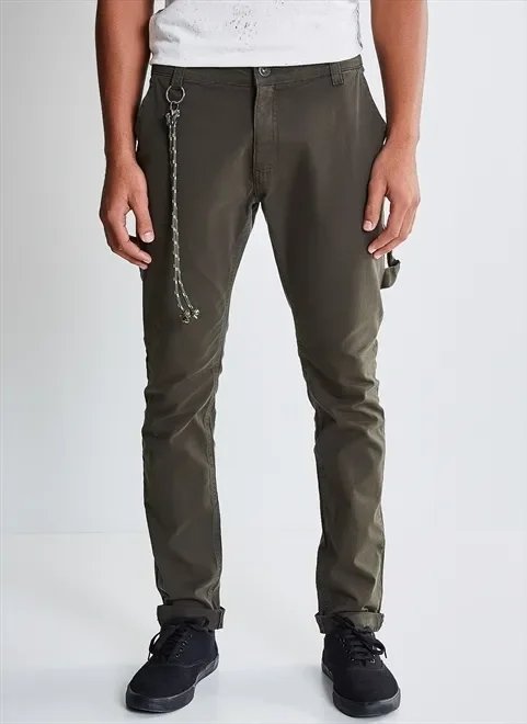calça chino skinny em sarja calça chino skinny em sarja