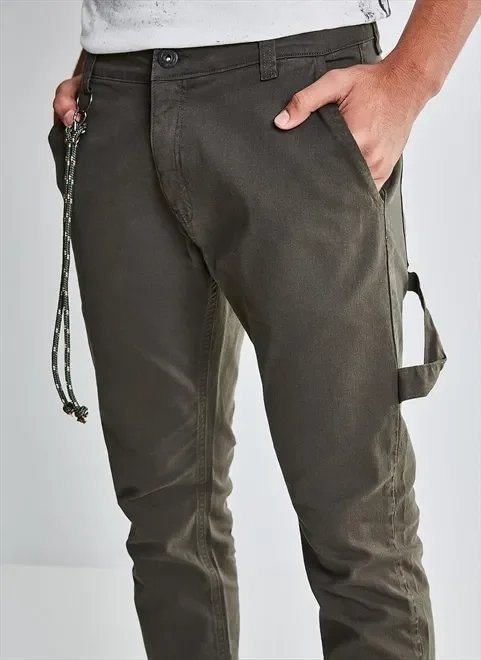 calça chino skinny em sarja calça chino skinny em sarja
