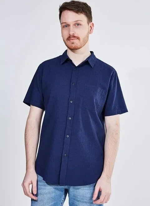 camisa em malha texturizada azul camisa em malha texturizada azul