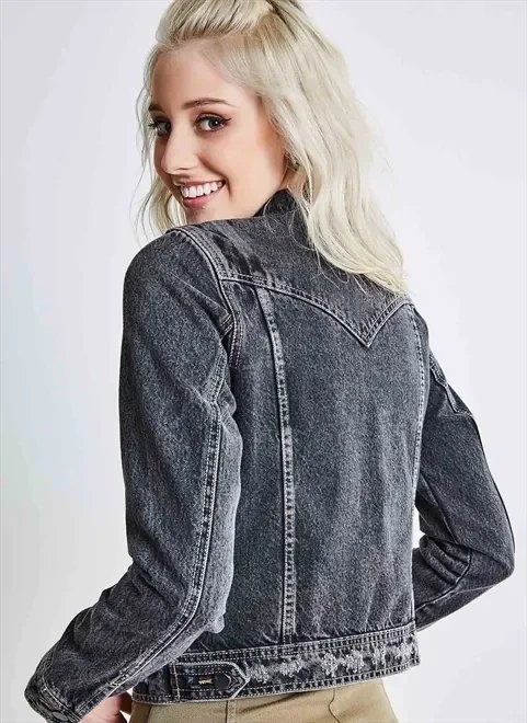 jaqueta em jeans black jaqueta em jeans black