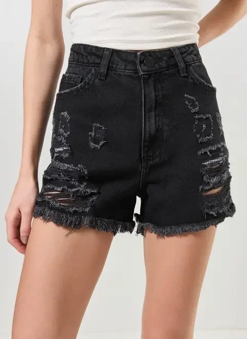 short jeans preto desfiado com rasgos short jeans preto desfiado com rasgos