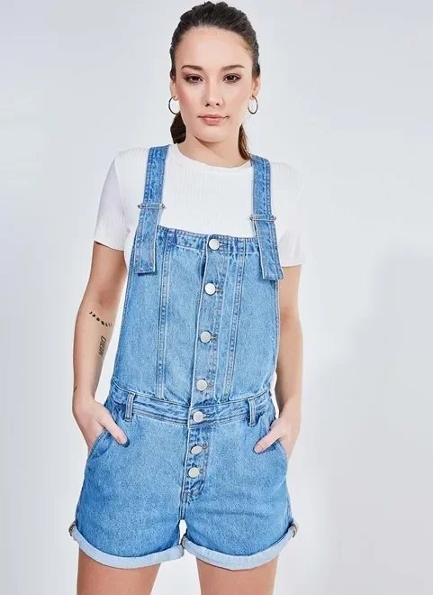 macaquinho em jeans médio macaquinho em jeans médio