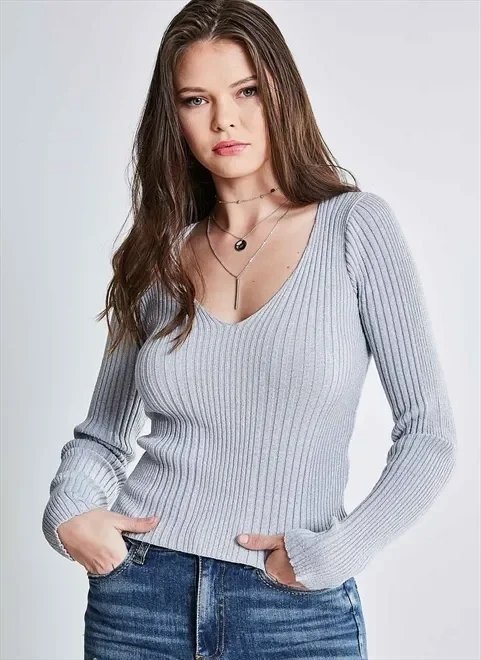 blusa de retilínea com fio metalizado blusa de retilínea com fio metalizado