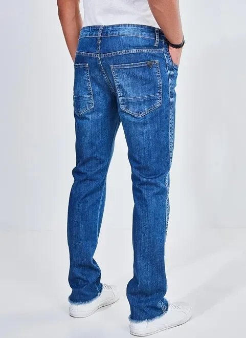 calça jeans skinny com barra desfiada calça jeans skinny com barra desfiada