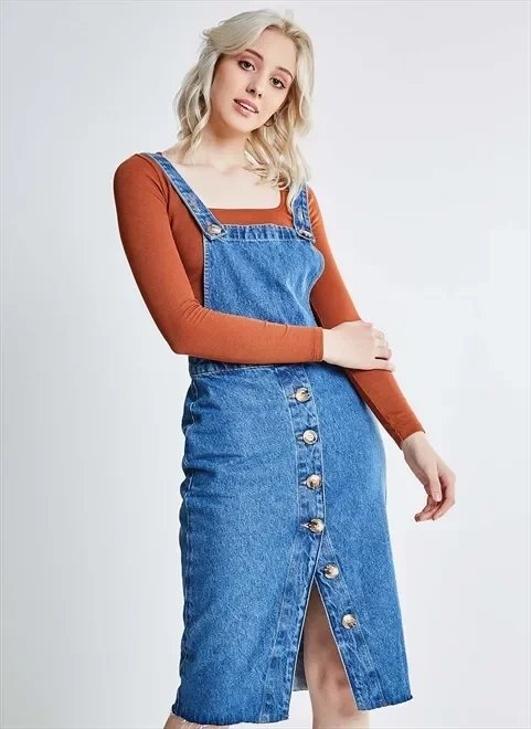 vestido jardineira jeans vestido jardineira jeans