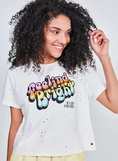 blusa com respingos e lettering blusa com respingos e lettering