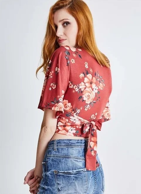 blusa cropped amarração floral blusa cropped amarração floral