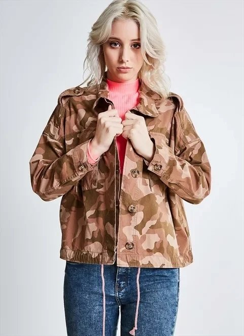 jaqueta em sarja camuflada jaqueta em sarja camuflada
