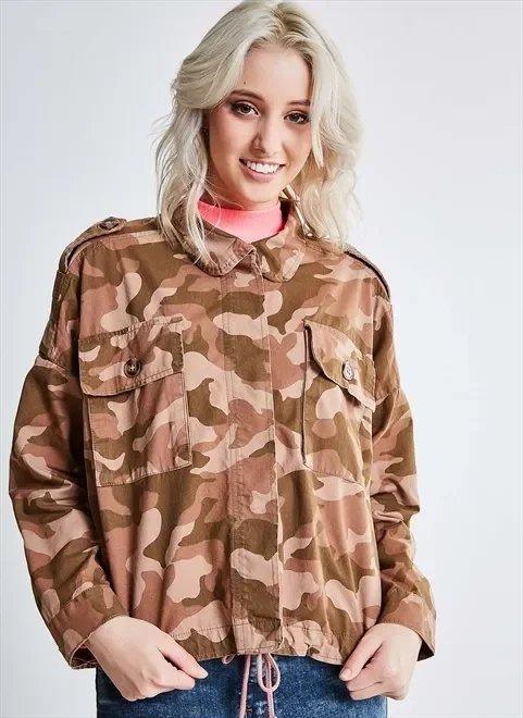 jaqueta em sarja camuflada jaqueta em sarja camuflada
