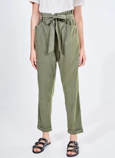 calça clochard em alfaiataria calça clochard em alfaiataria