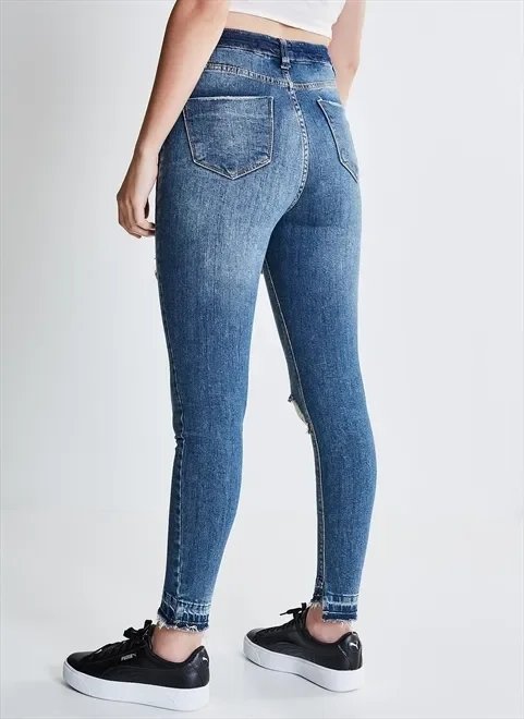 calça jeans skinny premium com puídos calça jeans skinny premium com puídos