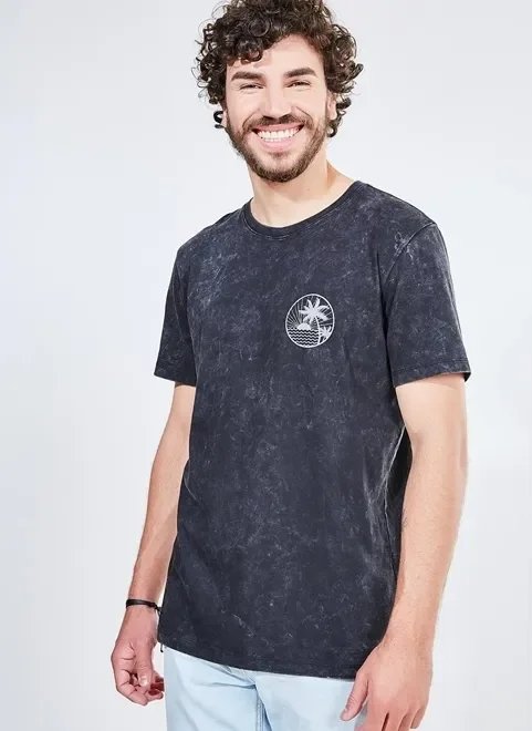 camiseta marmorizada estampa coqueiros camiseta marmorizada estampa coqueiros